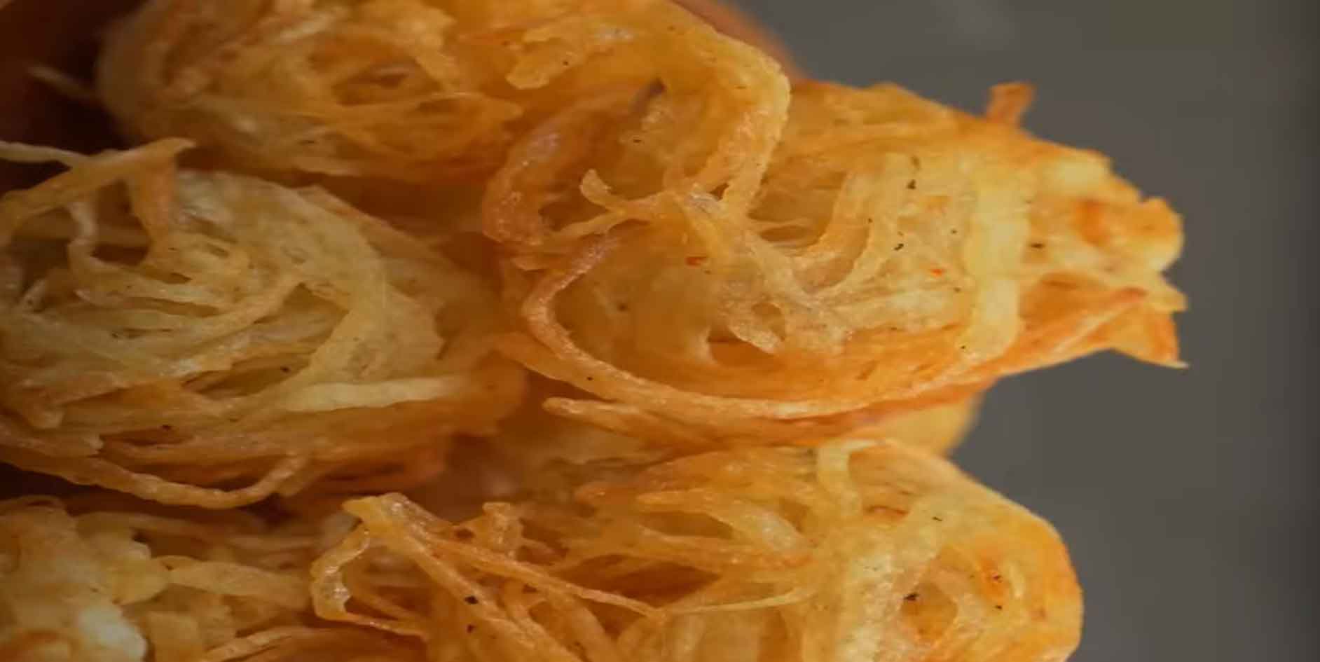 Crispy Potato Pakora | Super Crispy Pakora Recipe